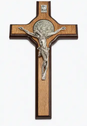 Crucifijo con medalla de San Benito